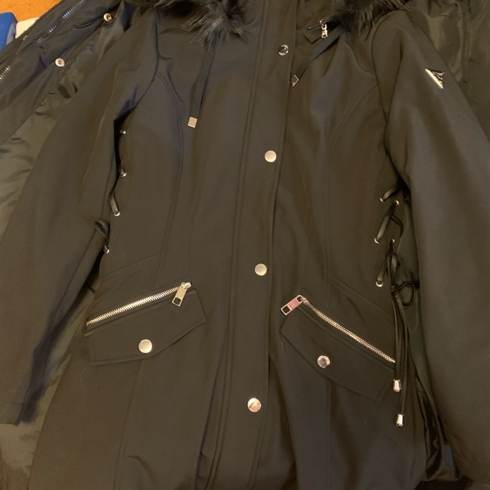 Women's Guess coat brand new NEVER WORN
